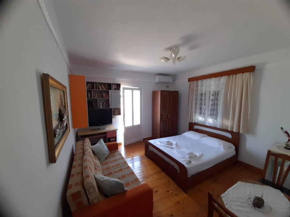 Rey Garden 2 Otel Avlonya Dış mekan fotoğraf